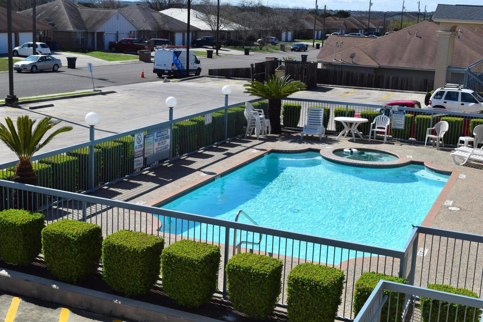 Travelodge By Wyndham New Braunfels Ngoại thất bức ảnh