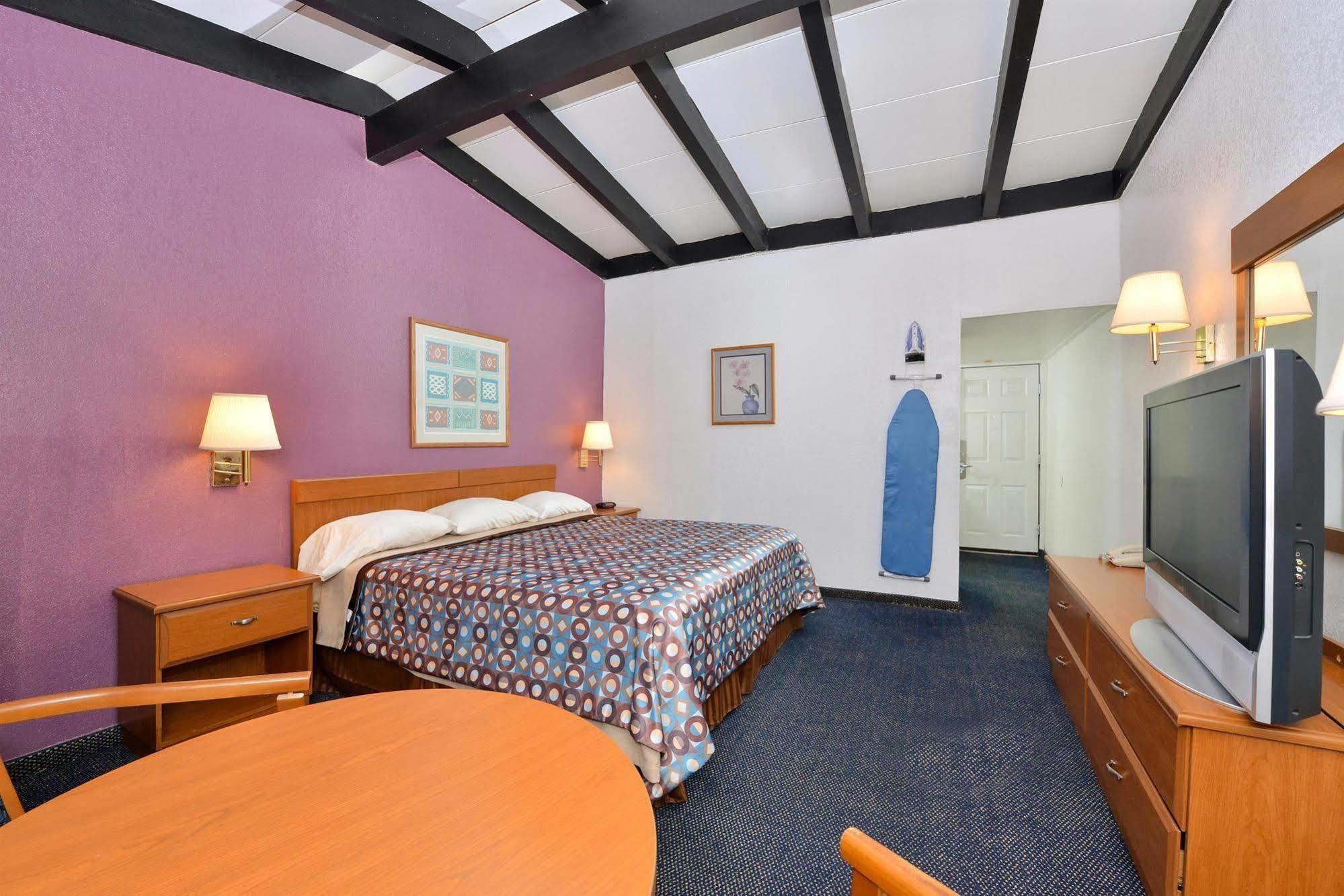 Travelodge By Wyndham New Braunfels Ngoại thất bức ảnh